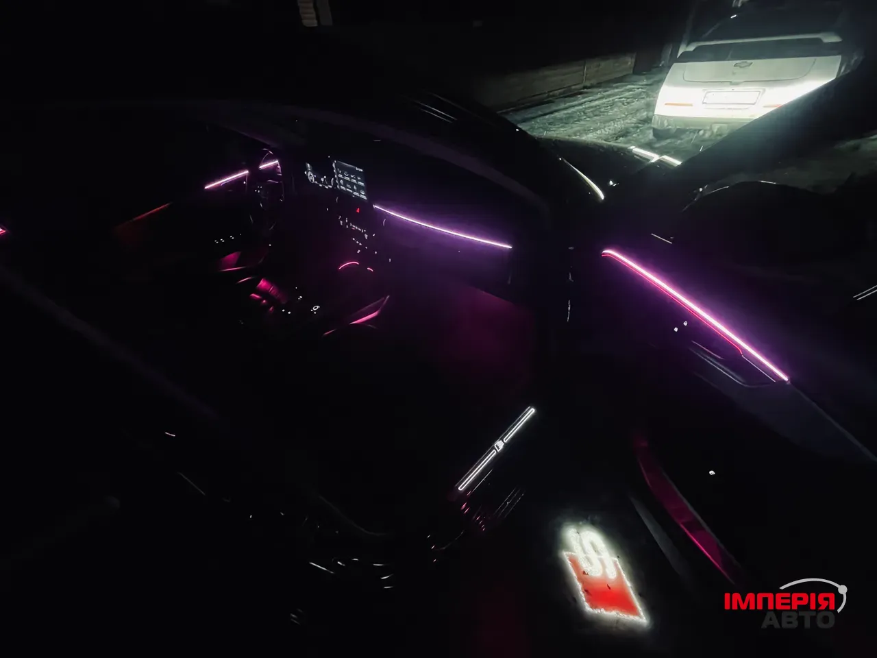 Audi A4 - фото 12