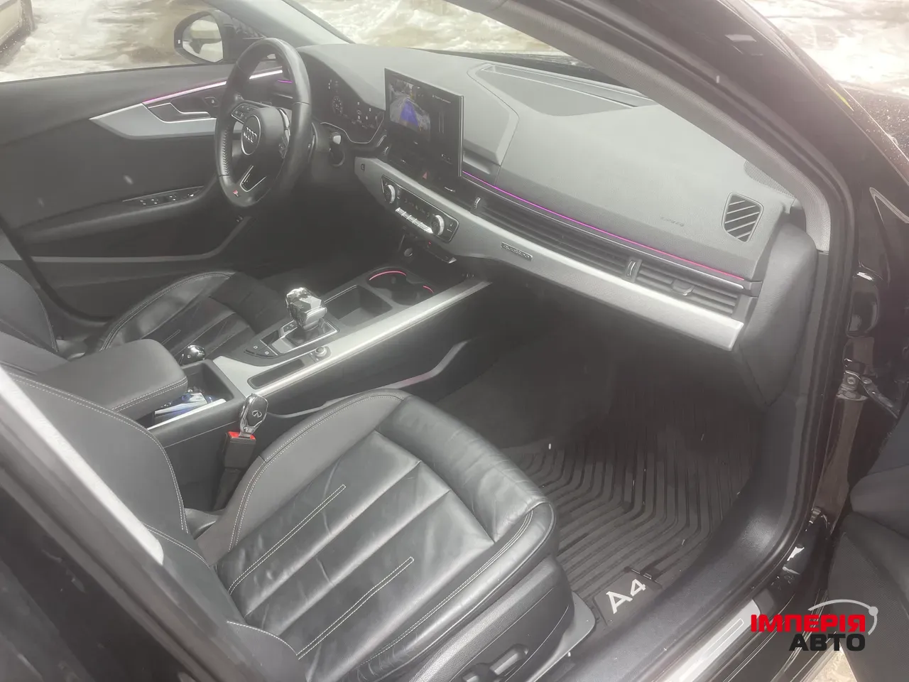 Audi A4 - фото 25