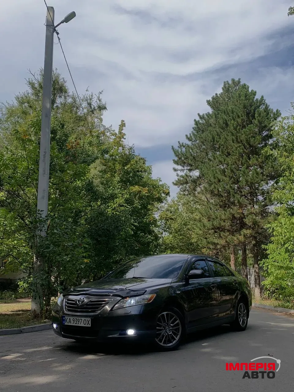 Toyota Camry - фото 2