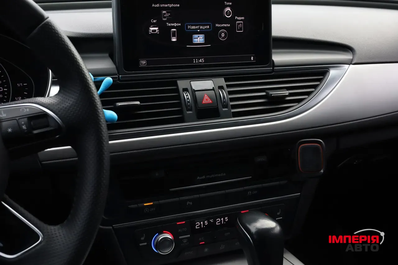 Audi A6 - фото 21