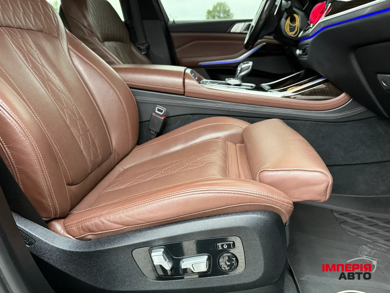 BMW X7 - фото 25