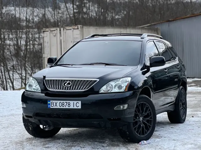 Lexus RX - фото 1