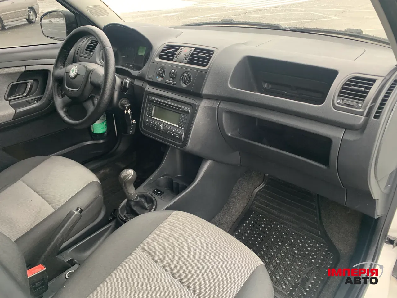 Skoda Fabia - фото 7