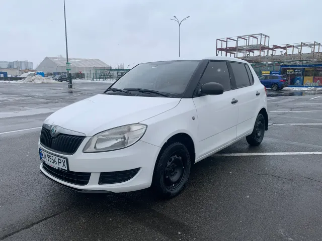 Skoda Fabia - фото 1