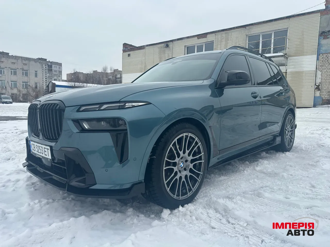 BMW X7 - фото 1