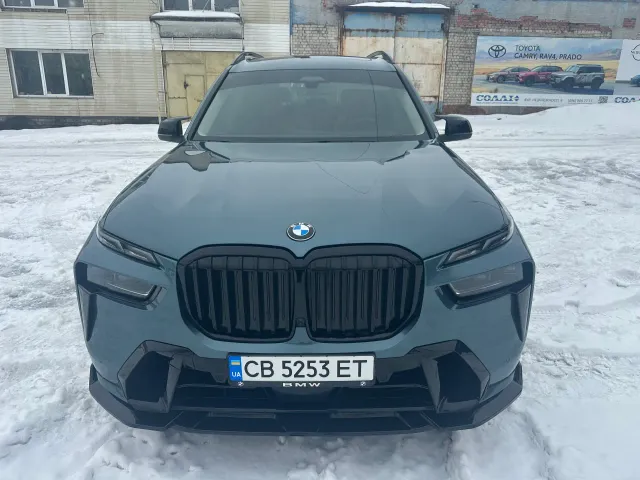 BMW X7 - фото 2