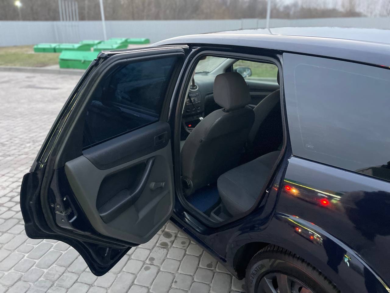 Ford Focus - фото 8