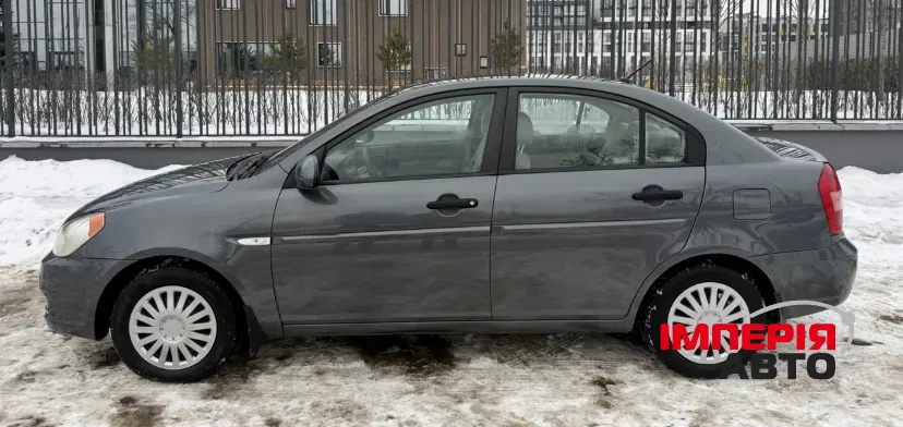 Hyundai Accent - фото 3