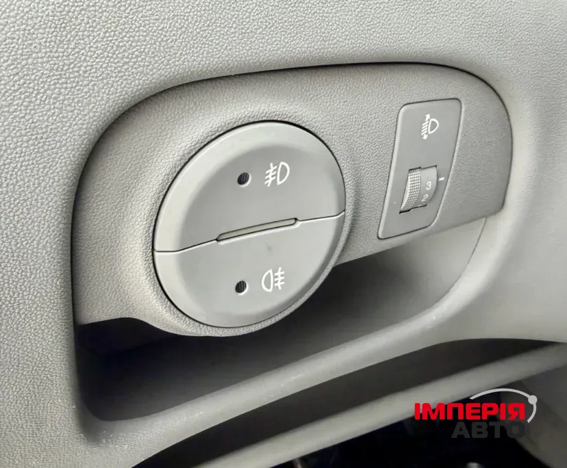 Hyundai Accent - фото 29