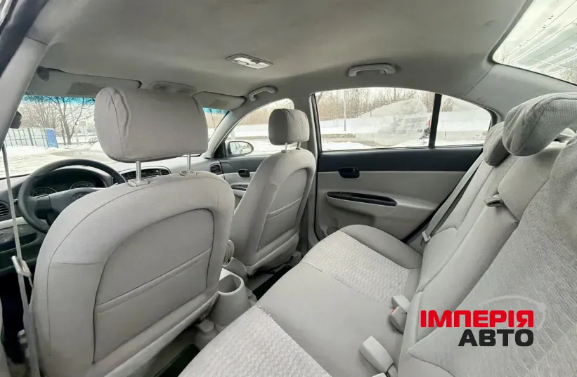 Hyundai Accent - фото 25