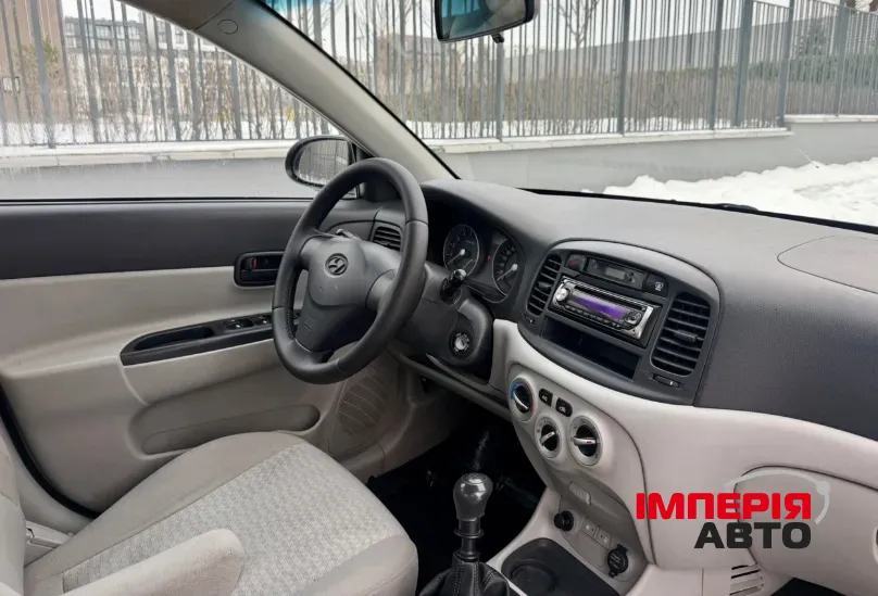 Hyundai Accent - фото 18