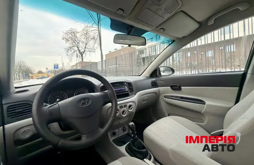 Hyundai Accent - фото 14