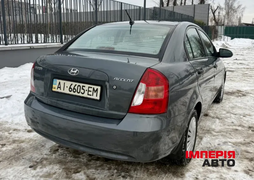 Hyundai Accent - фото 4