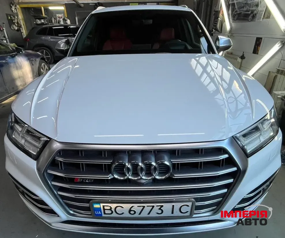 Audi SQ5 - фото 1
