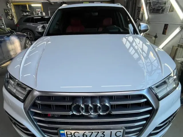 Audi SQ5 - фото 1