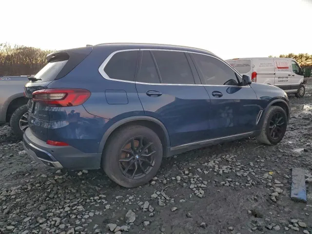 BMW X5 - фото 3