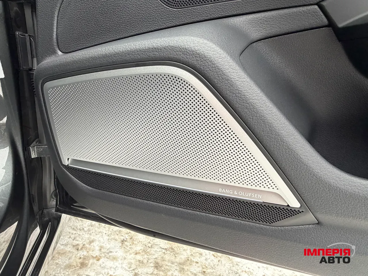 Audi S6 - фото 21