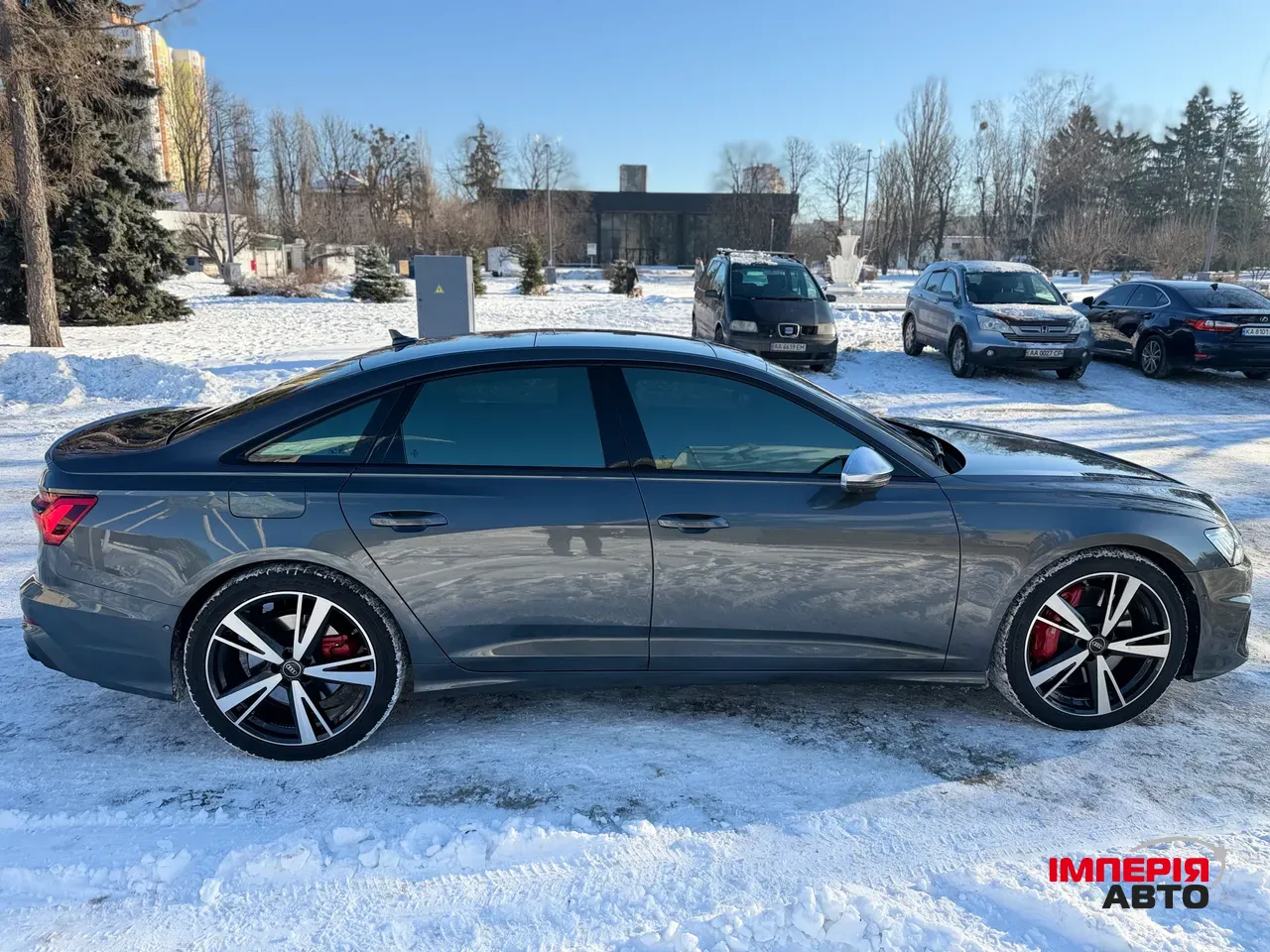 Audi S6 - фото 33