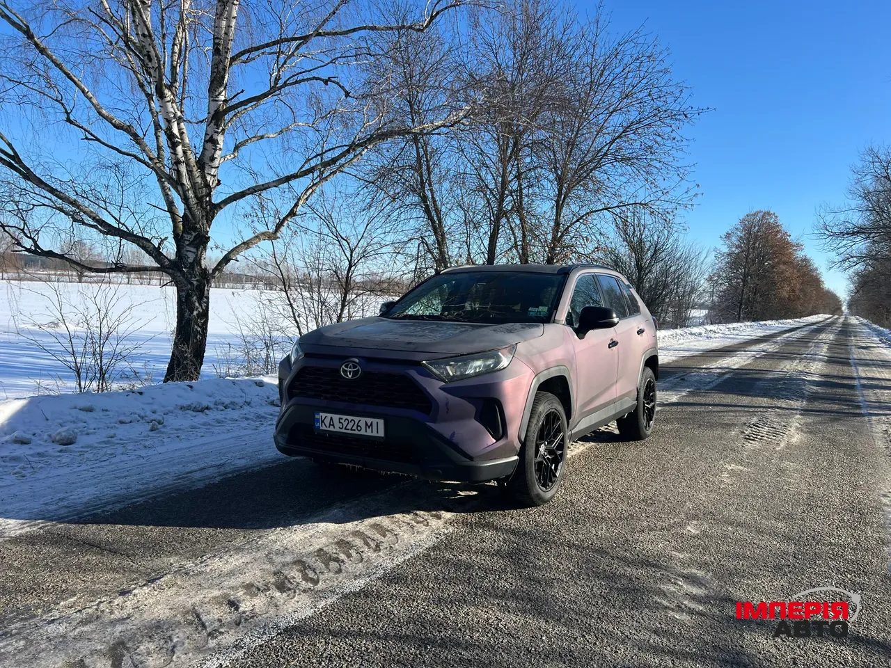 Toyota RAV4 - фото 1