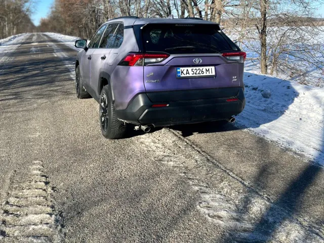 Toyota RAV4 - фото 5