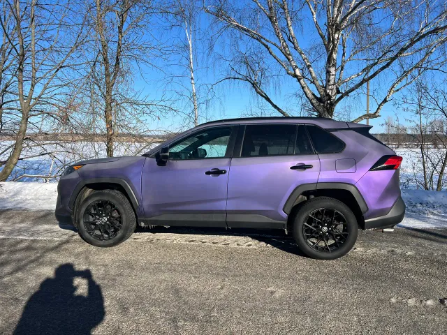 Toyota RAV4 - фото 3