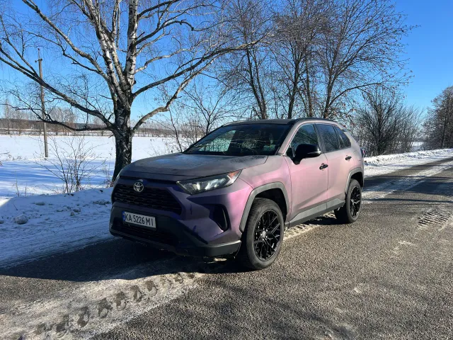 Toyota RAV4 - фото 2