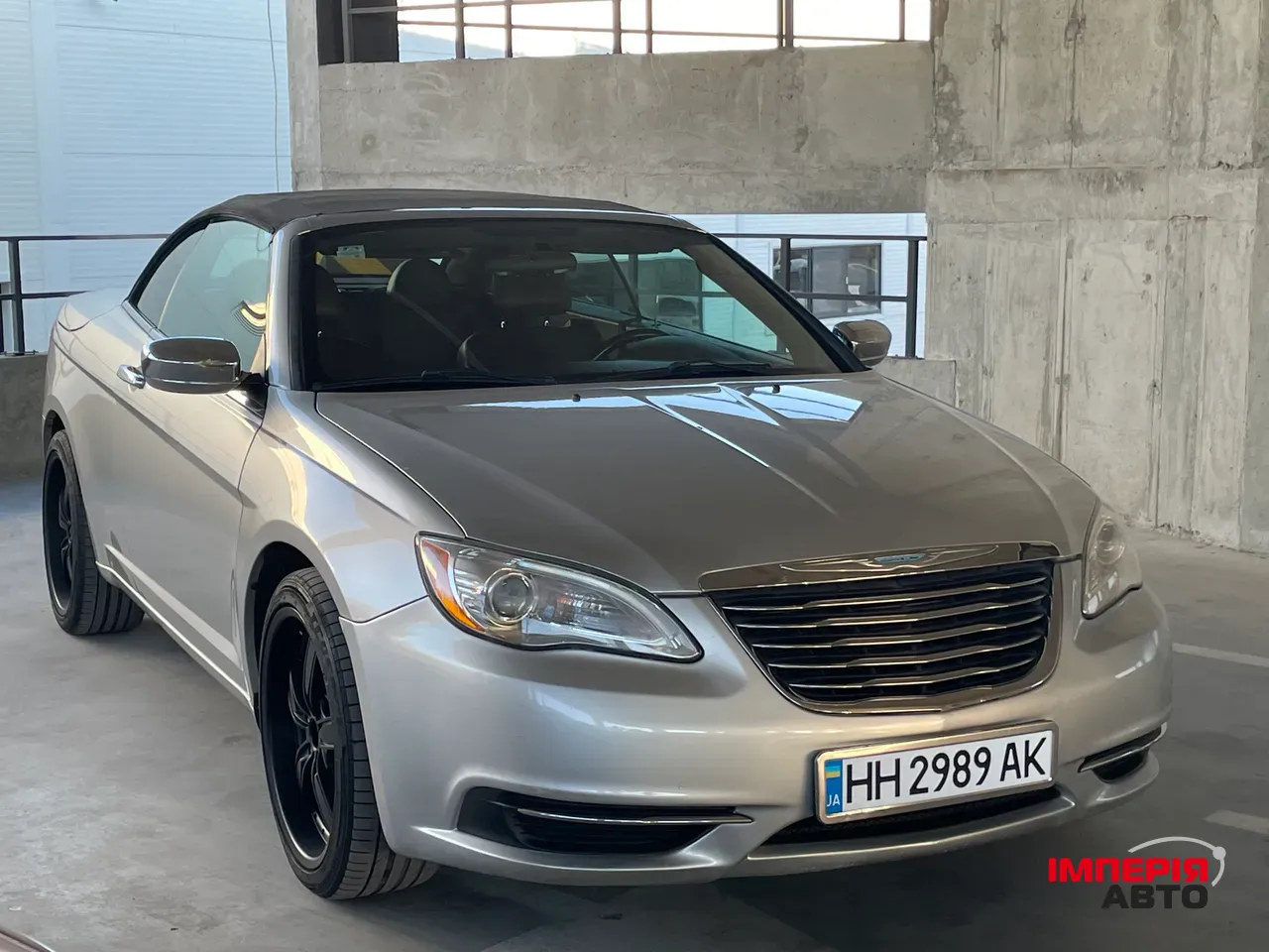 Chrysler 200 - фото 1