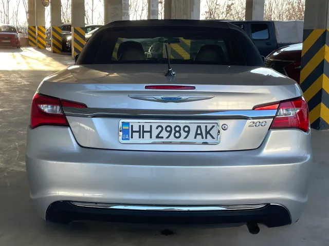 Chrysler 200 - фото 3