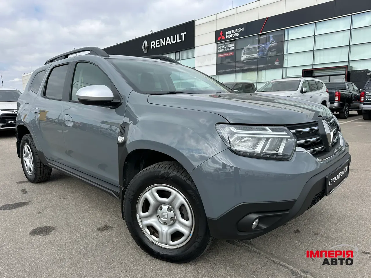 Renault Duster - фото 1