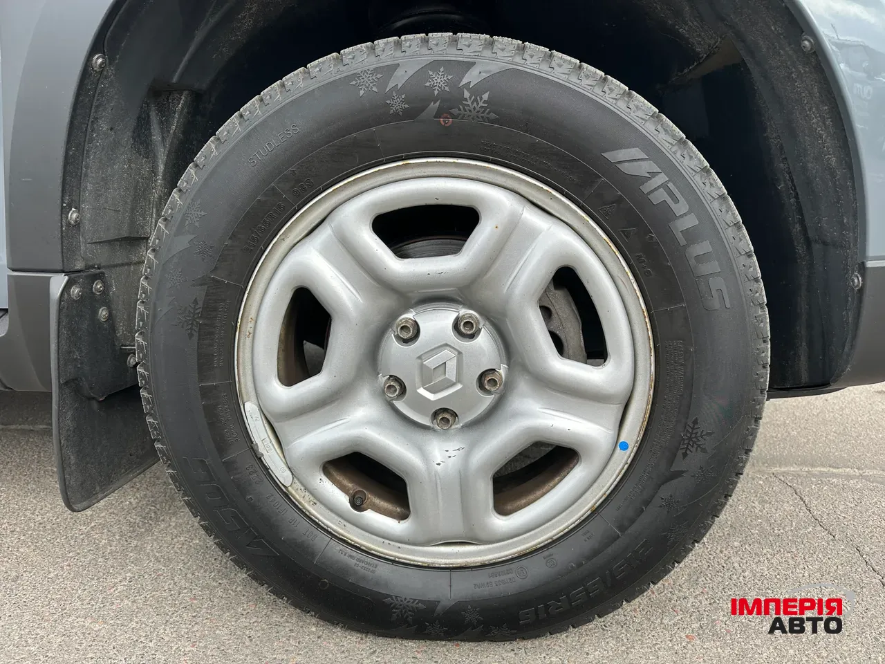 Renault Duster - фото 9