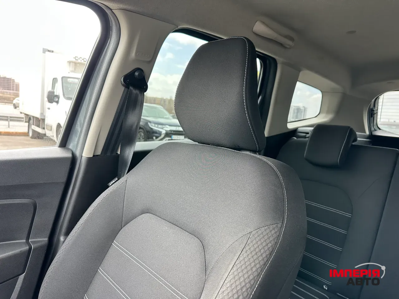 Renault Duster - фото 16