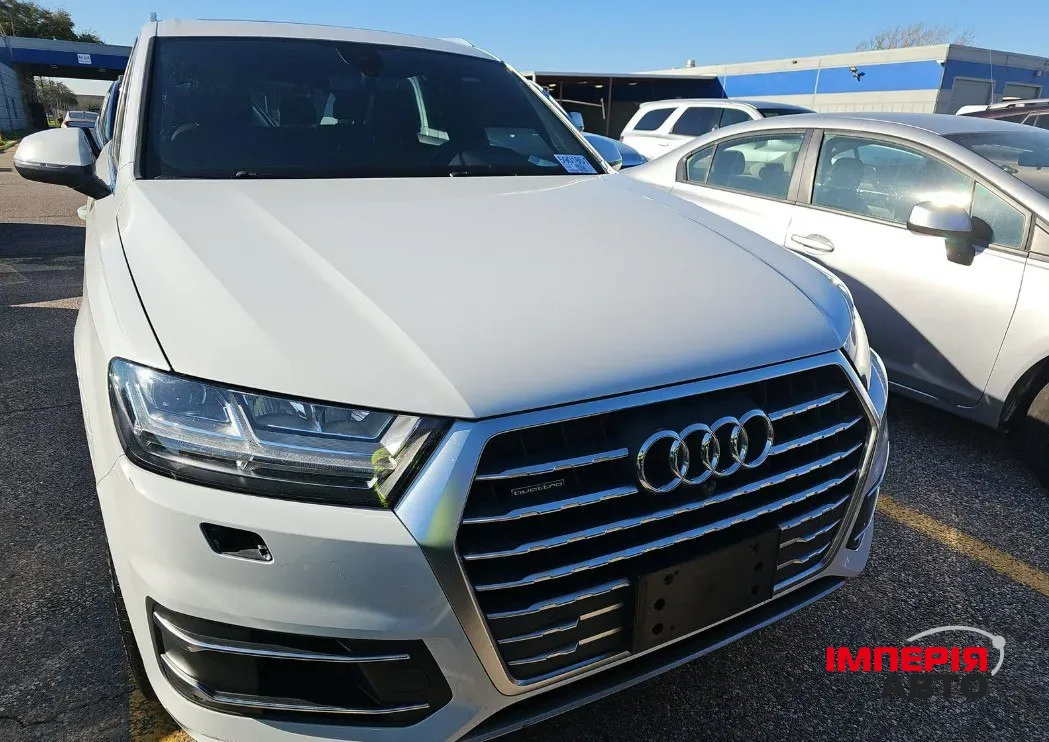 Audi Q7 - фото 2