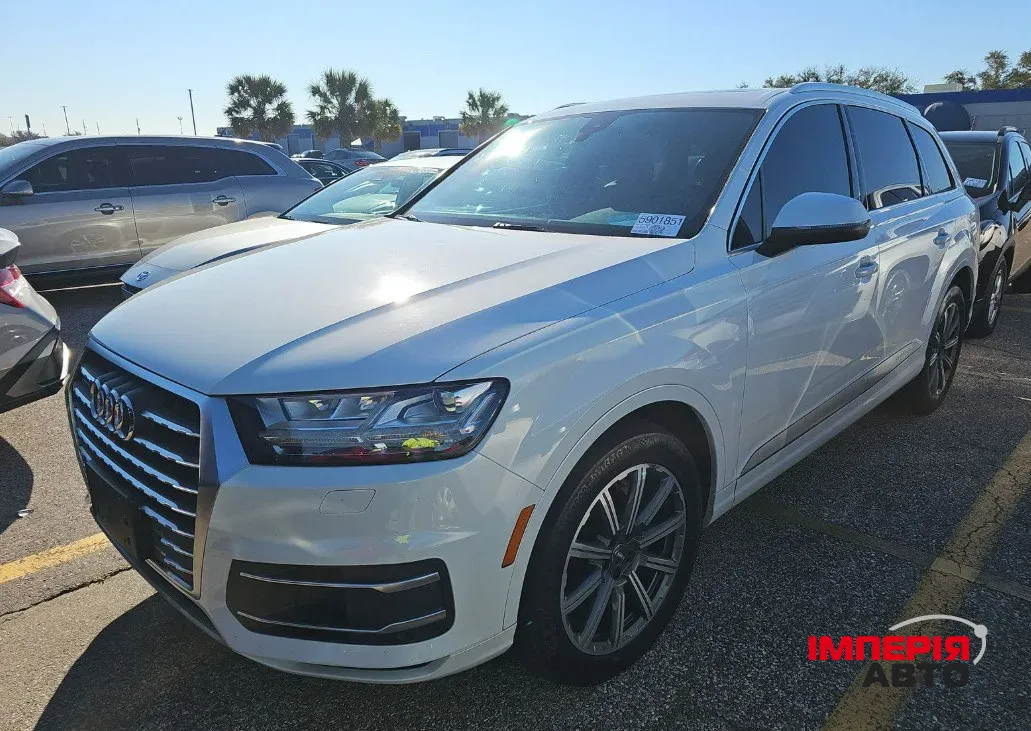 Audi Q7 - фото 1
