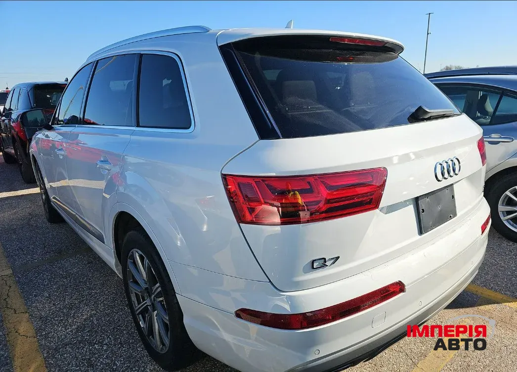 Audi Q7 - фото 5