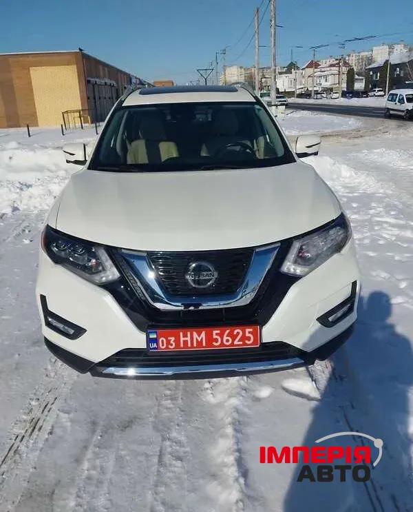 Nissan Rogue - фото 1