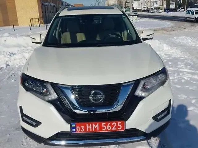 Nissan Rogue - фото 1