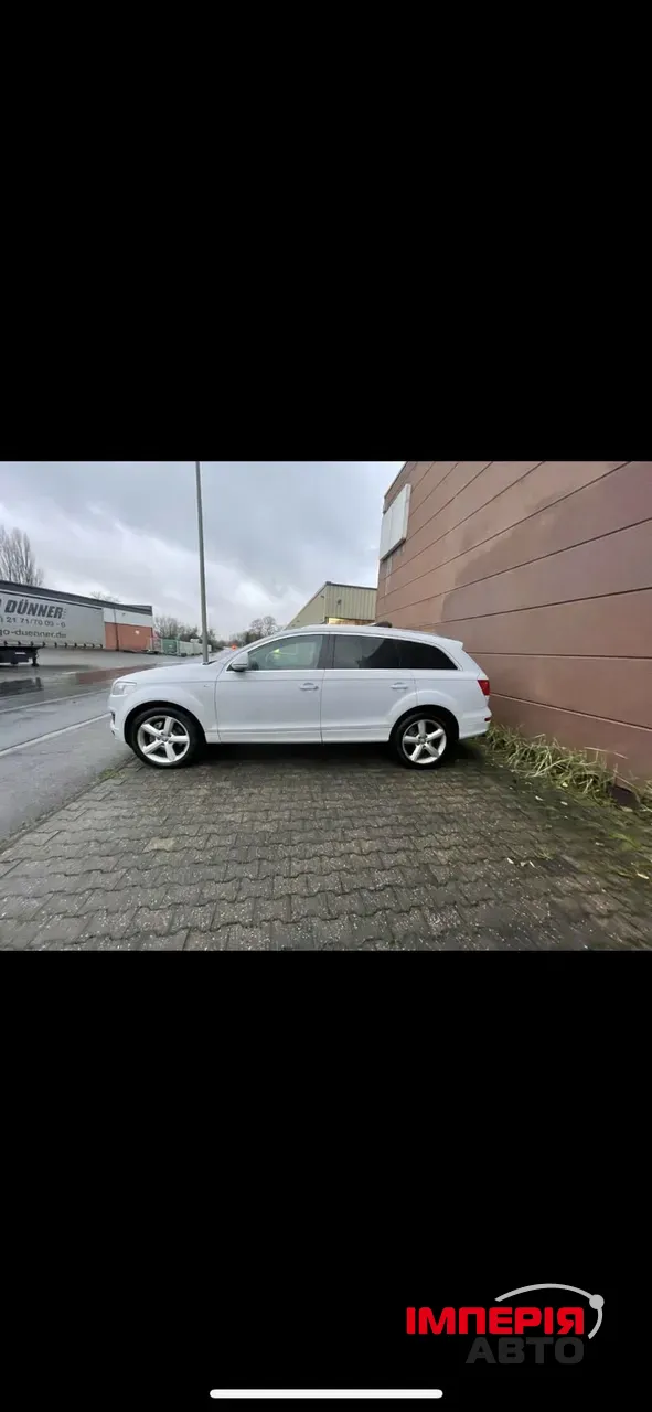 Audi Q7 - фото 26