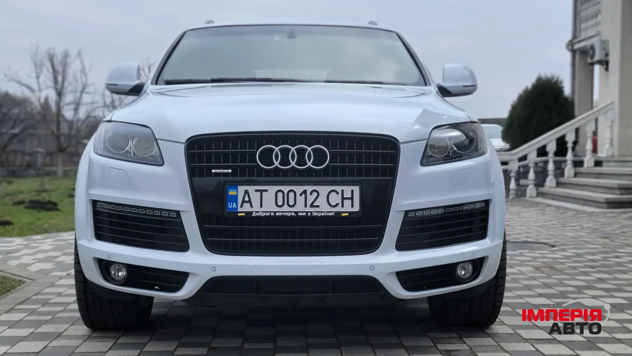 Audi Q7 - фото 1