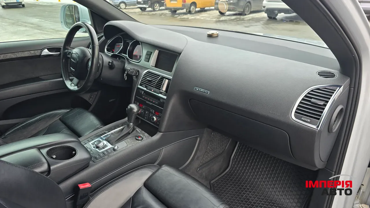 Audi Q7 - фото 9