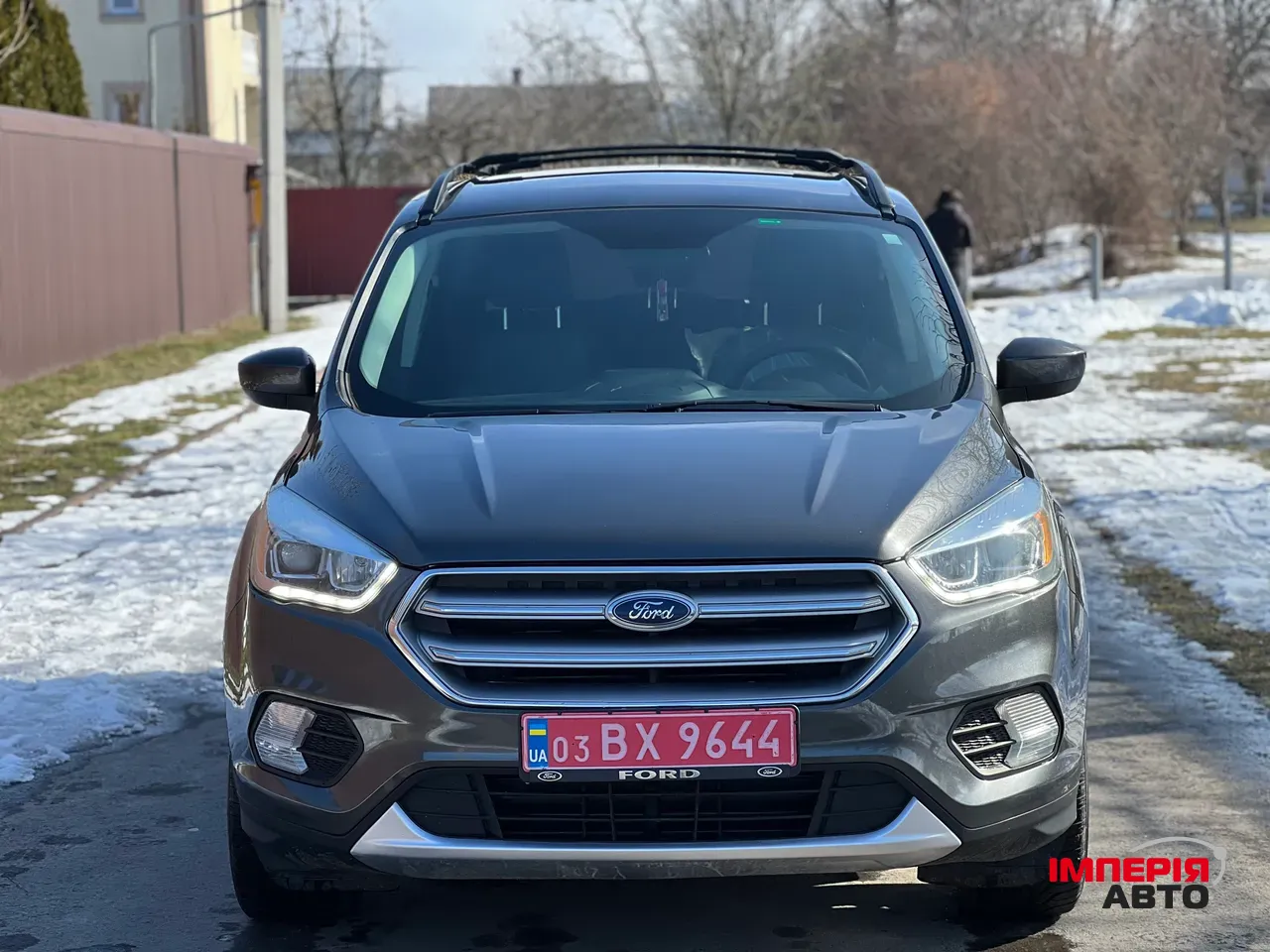 Ford Escape - фото 1