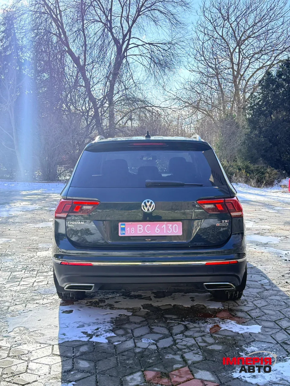 Volkswagen Tiguan - фото 8