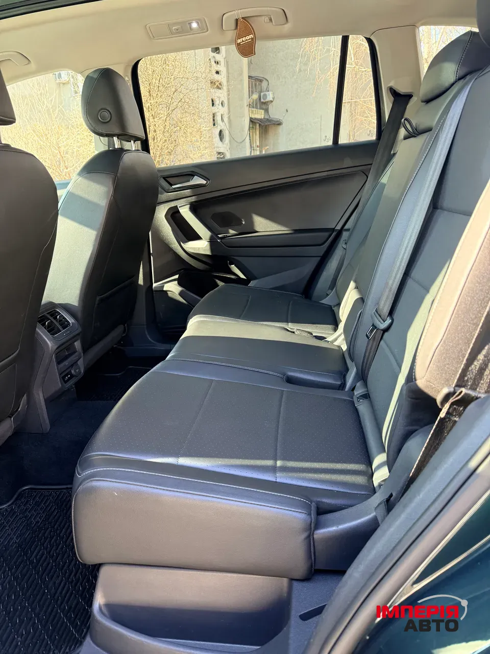 Volkswagen Tiguan - фото 20