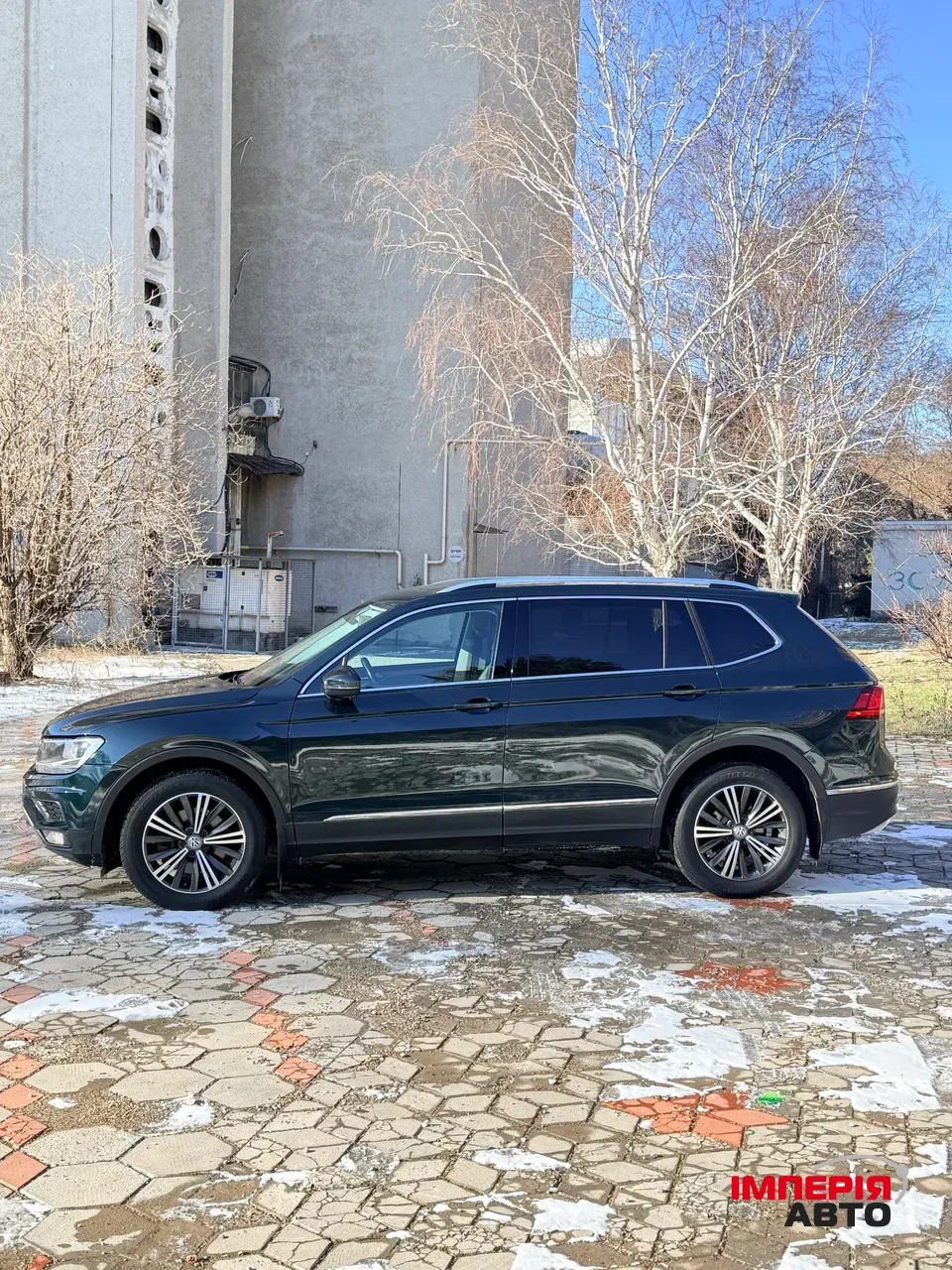 Volkswagen Tiguan - фото 6