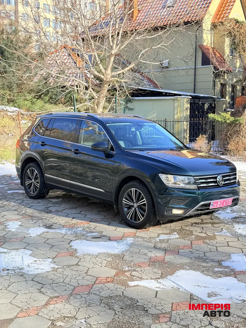 Volkswagen Tiguan - фото 12