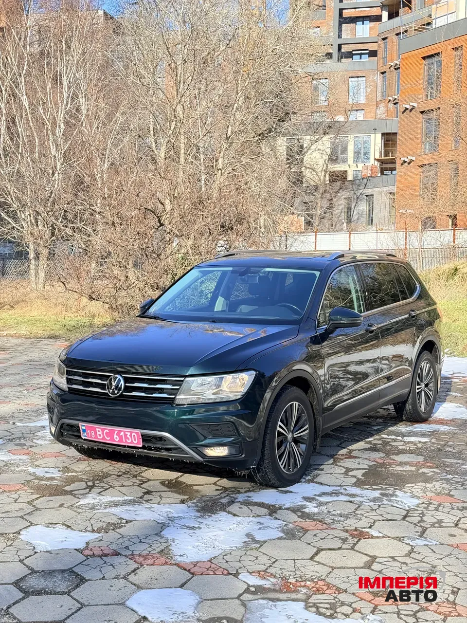 Volkswagen Tiguan - фото 3