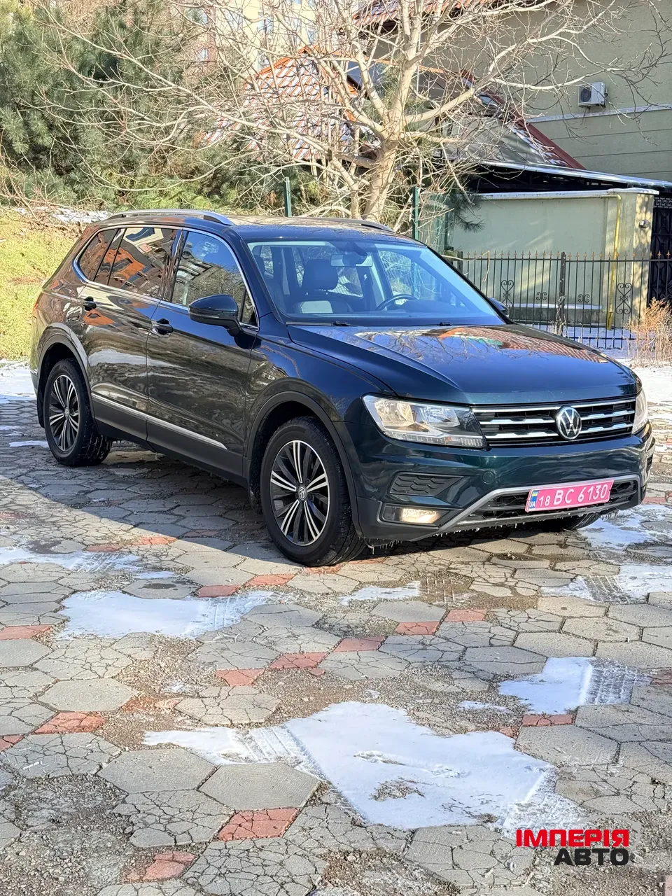 Volkswagen Tiguan - фото 11