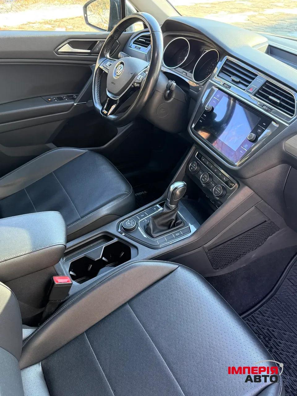 Volkswagen Tiguan - фото 25