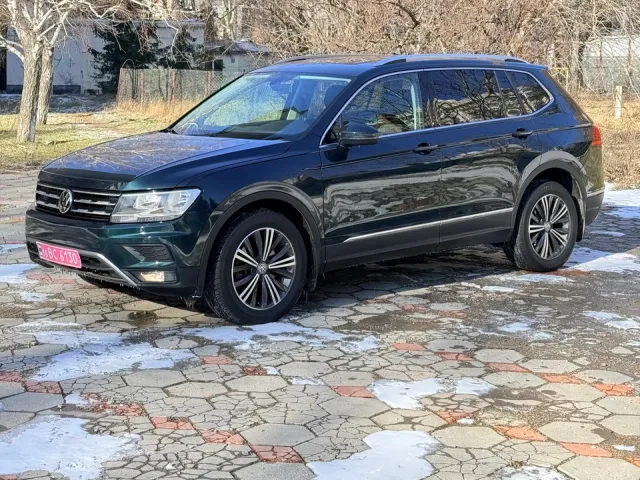 Volkswagen Tiguan - фото 5