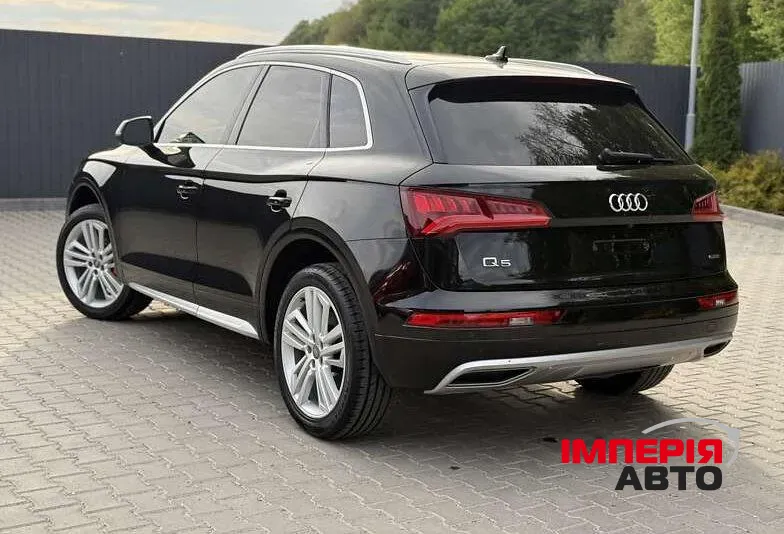 Audi Q5 - фото 4