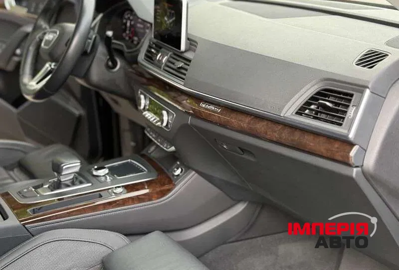 Audi Q5 - фото 7